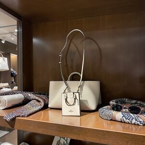 Coach North South Mini Tote Women‎ Small White Excellent Pebbled Leather Bag